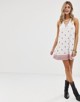 Thumbnail for your product : En Creme lace up front shift dress in border print
