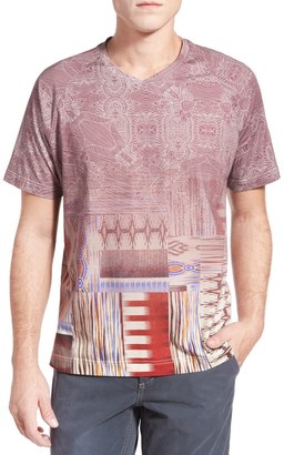 Robert Graham Tanzania Graphic V-Neck T-Shirt