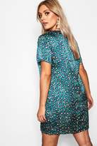 Thumbnail for your product : boohoo Plus Animal Printed Shift Dress