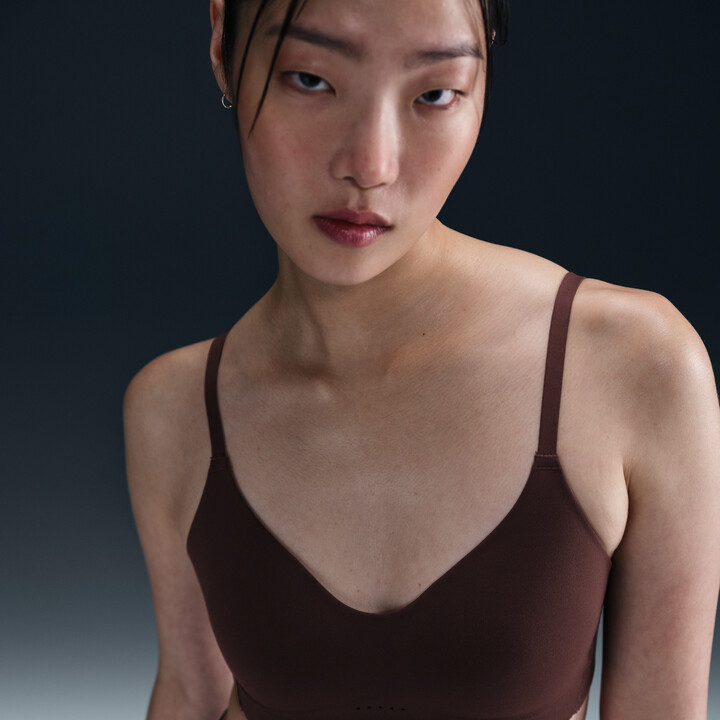 Nike Women's Alate Minimalist Light-Support Padded Convertible Sports Bra in Brown | FQ3550-227