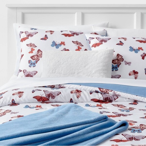 Room Essentials 5pc Butterfly Print Microfiber Decorative Bed Set with Throw  Blue/White/Red - ShopStyle Comforters