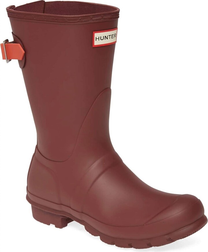Hunter Women's Original Short Back Adjustable Rain Boot In Rumbling Red/siren