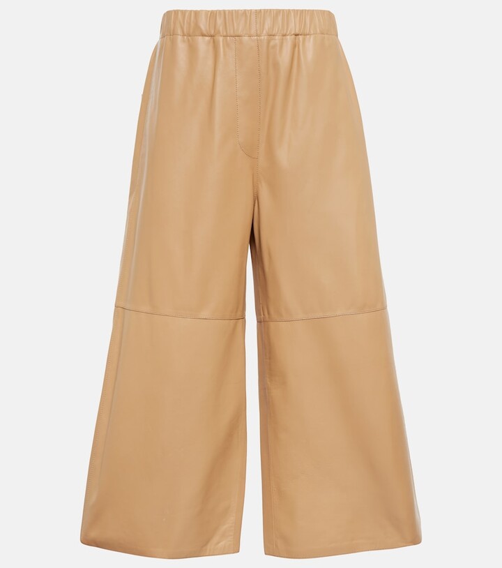 Slacks and Chinos Loewe Trousers Loewe High-rise Cotton Poplin Culottes in Brown Natural Slacks and Chinos Womens Trousers 