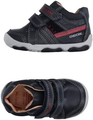 Geox Low-tops & sneakers - Item 11107921WL