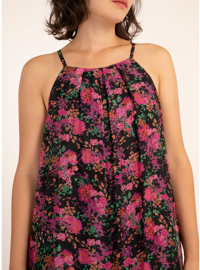 shoestring strap dresses