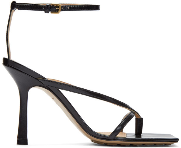 black stretch sandals