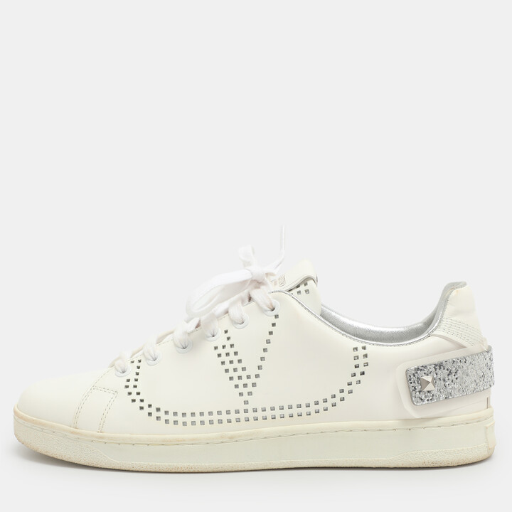 Valentino Backnet Rockstud Size 38 White Perforated Leather Low Top Sneakers