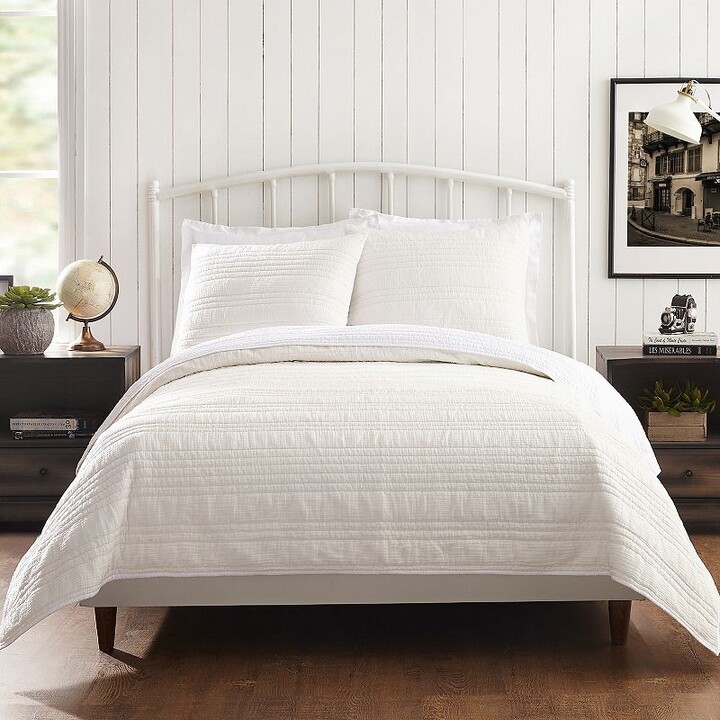 1977 Dry Goods Atmosphere Quilt or Shams