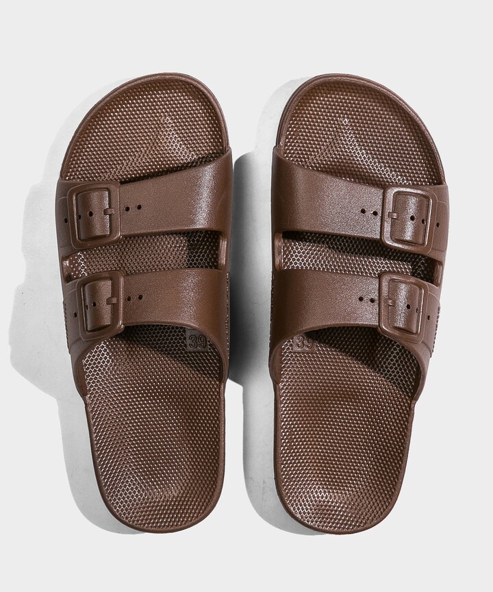 Freedom Moses Choco - ShopStyle Flip Flop Sandals