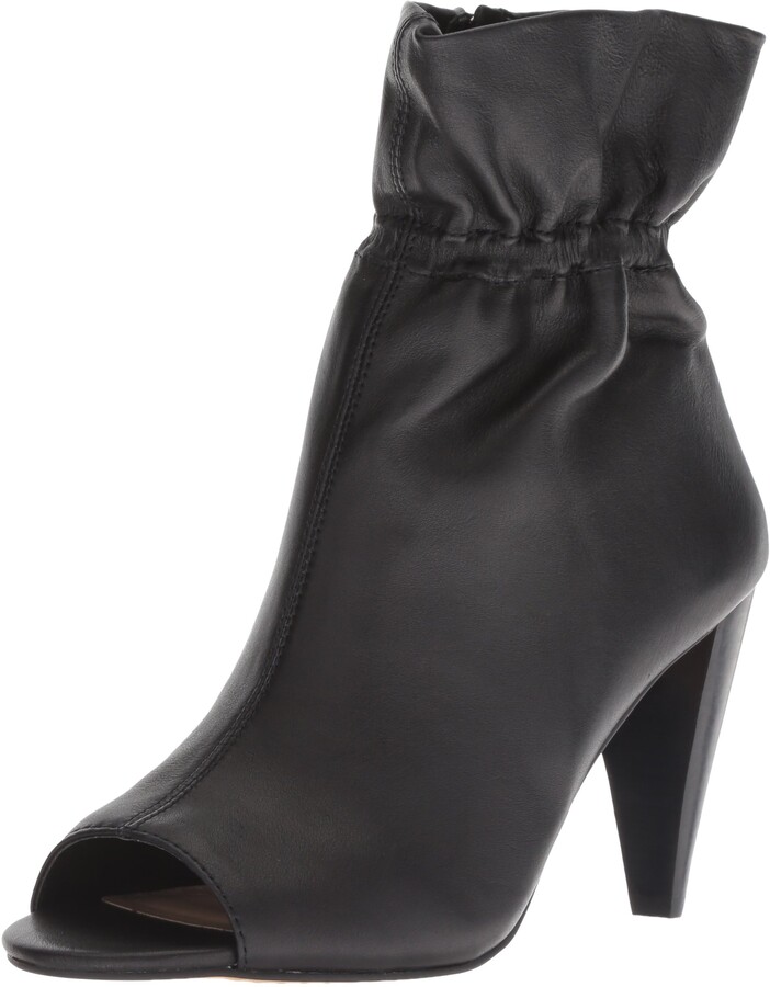 addiena vince camuto