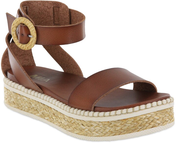 mia nila sandal