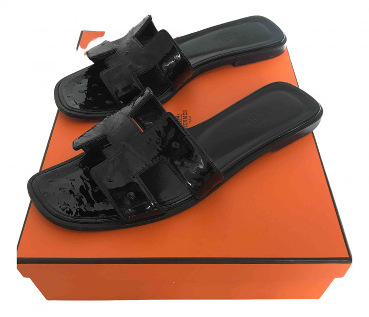 hermes patent oran sandals