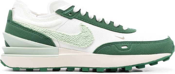 round toe nike shoes