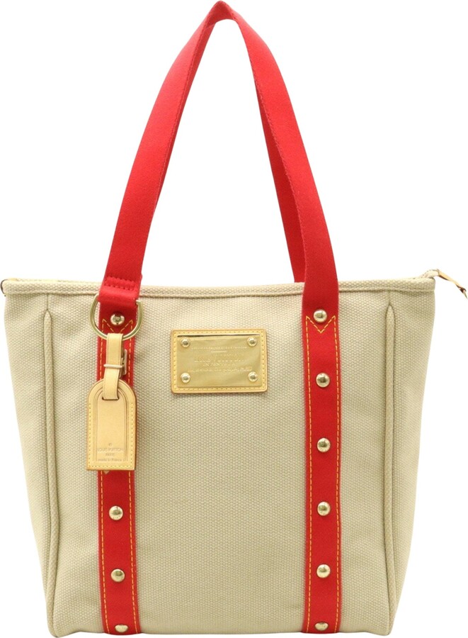 Louis Vuitton By The Pool Leather Flower Bag Charm Multiple colors  ref.367646 - Joli Closet