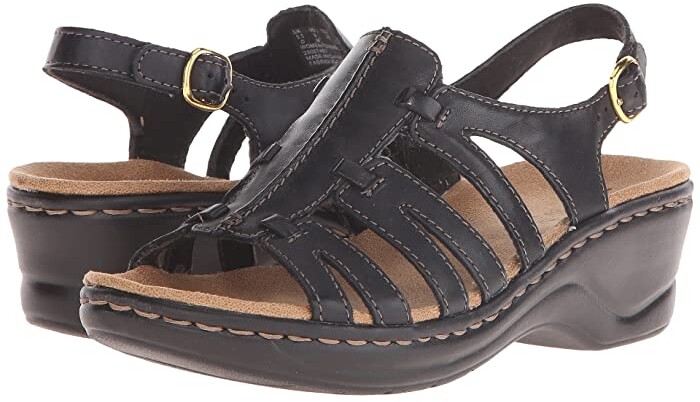 clarks ladies leather sandals