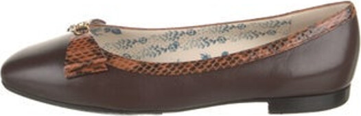 Gucci Leather Ballet Flats Brown Double G Logo Snakeskin Trim Semi-Pointed Toes with Leather Trim Embellishment Includes Box & Dust Bag Designer