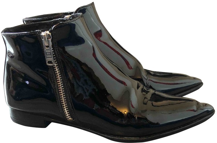 marc jacobs patent leather ankle boots