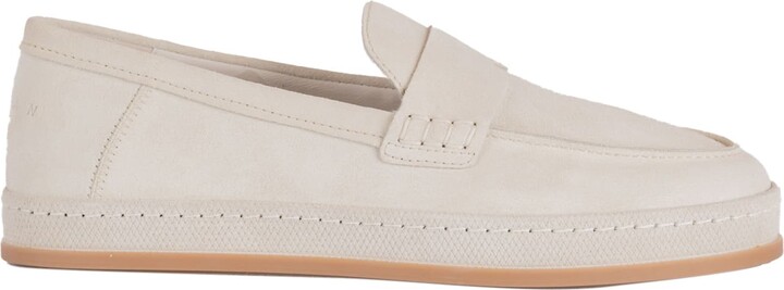 H683 Loafers