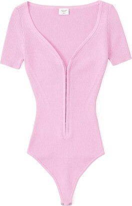 Abercrombie & Fitch Hook-and-Eye Short Sleeve Bodysuit (Pink