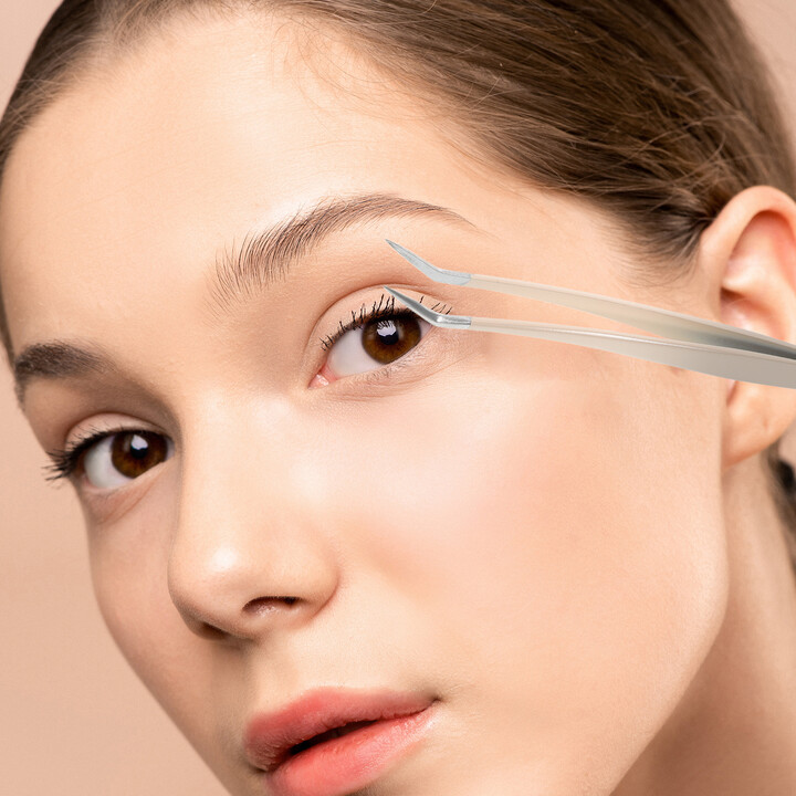 ROSENICE False Eyelash Tweezers Bent Tip Precision Curve Design Easy Application Removal Multi-Functional Makeup Tool Portable