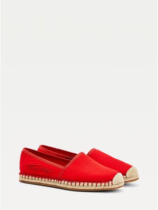 tommy hilfiger karvel penny loafer