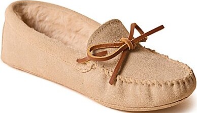 Minnetonka Women's Pile Lined Soft Sole Indoor Slipper Moccasins