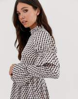 Thumbnail for your product : Missguided long sleeve frill dress in geo print