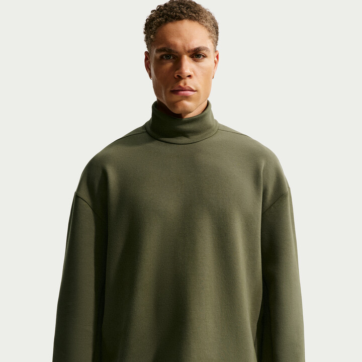 Nike Men's 24.7 ImpossiblySoft Dri-FIT Turtleneck in Green | IF2119-325