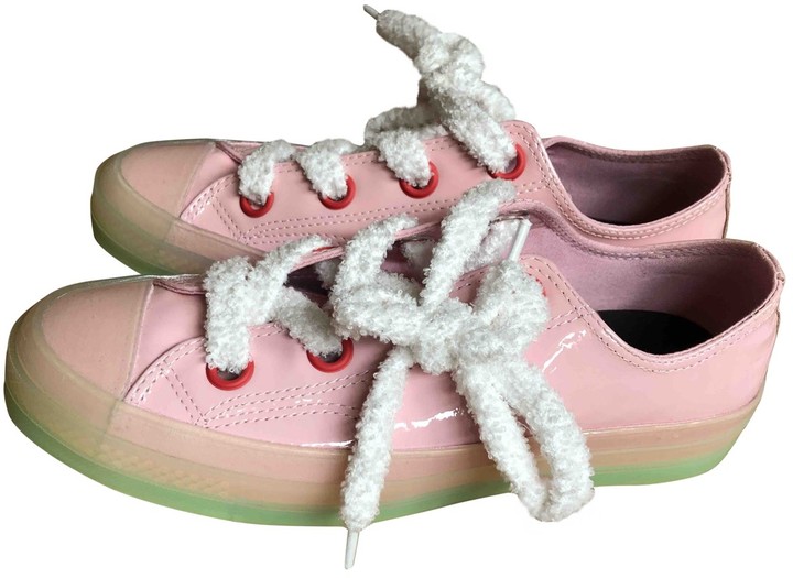 pink patent converse