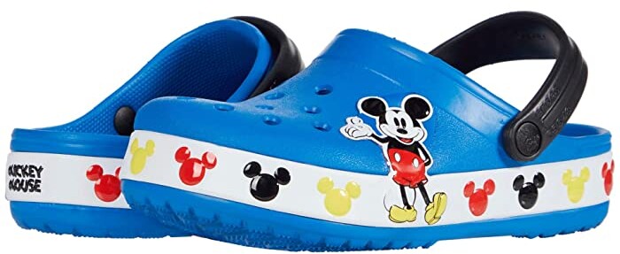 crocs boy shoes