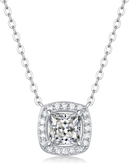 Guili1ctElegantNecklacewithPrincessCutLab-GrownMoissaniteinaCushionHaloSetting–TimelessandSparklingDesign