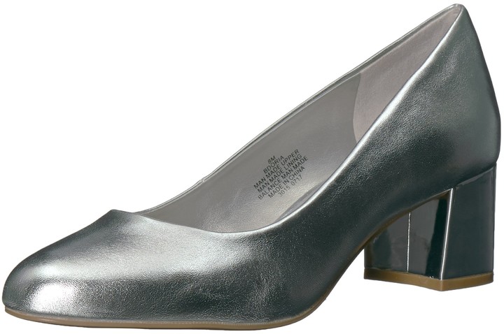 bandolino silver wedges