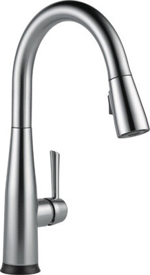 Delta Essa Pull Down Single Handle Kitchen Faucet with MagnaTite Docking and Touch2O Technology