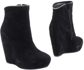 VIC Ankle boots - Item 11314405QO