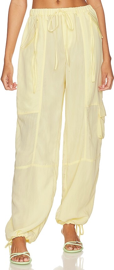 28 Best Cargo Pants and Parachute Pants for Women