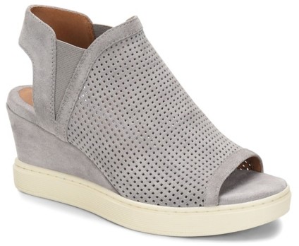 sofft natesa perforated sandal