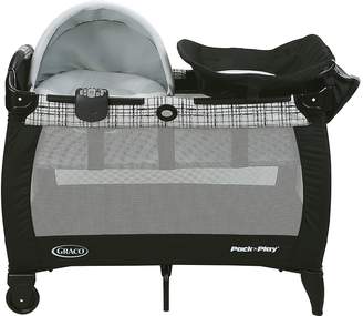 Graco Pack 'n Play Newborn Napper and Bassinet with Soothe Surround in Teigen