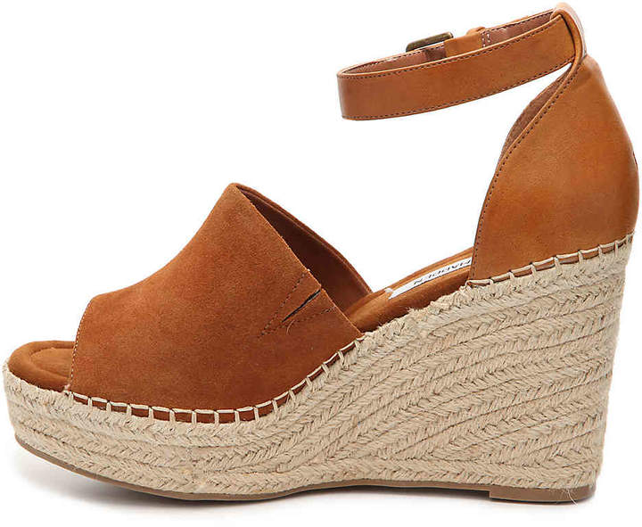 jaylen steve madden wedge