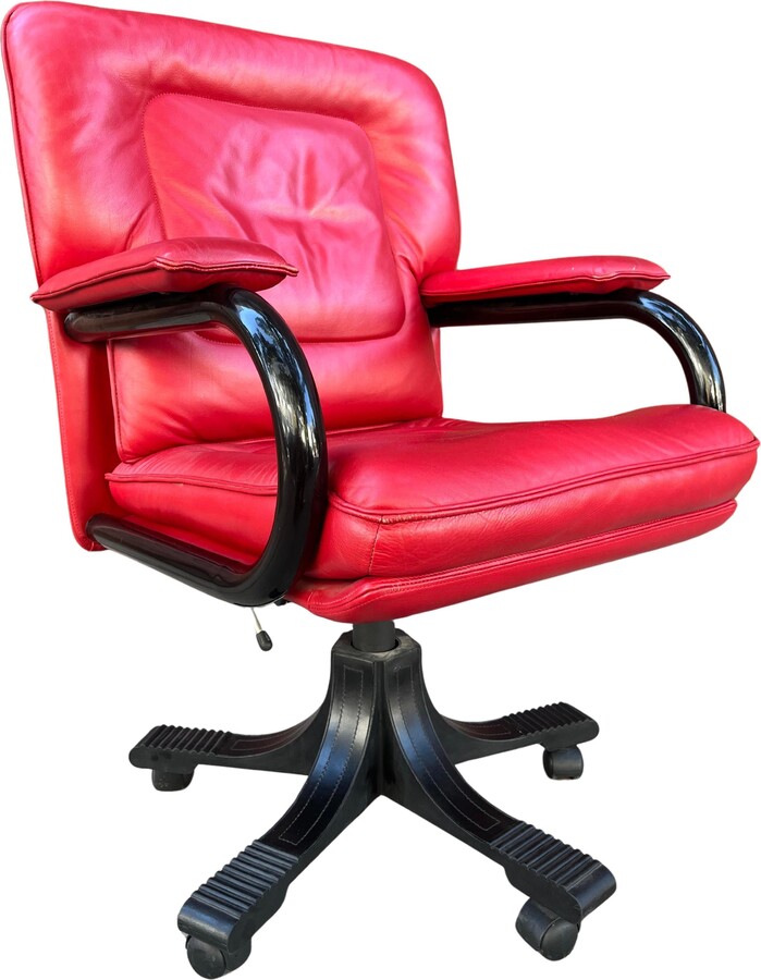 Pace Collection Stunning And Luxurious Pace Leather Executive Chair