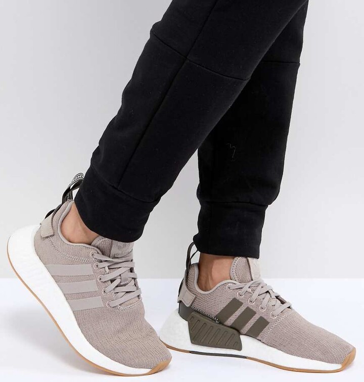 nmd r2 sneaker