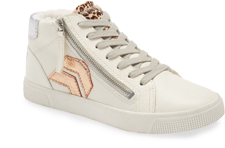 zonya sneakers in white multi plush