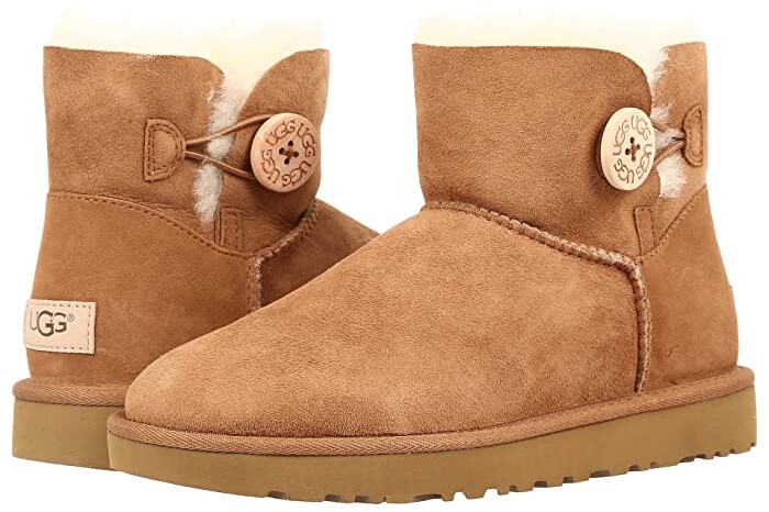 ugg bailey button ii boots chestnut suede