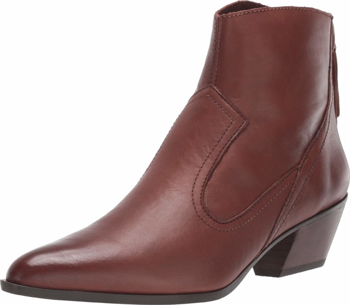 naturalizer ankle boots canada