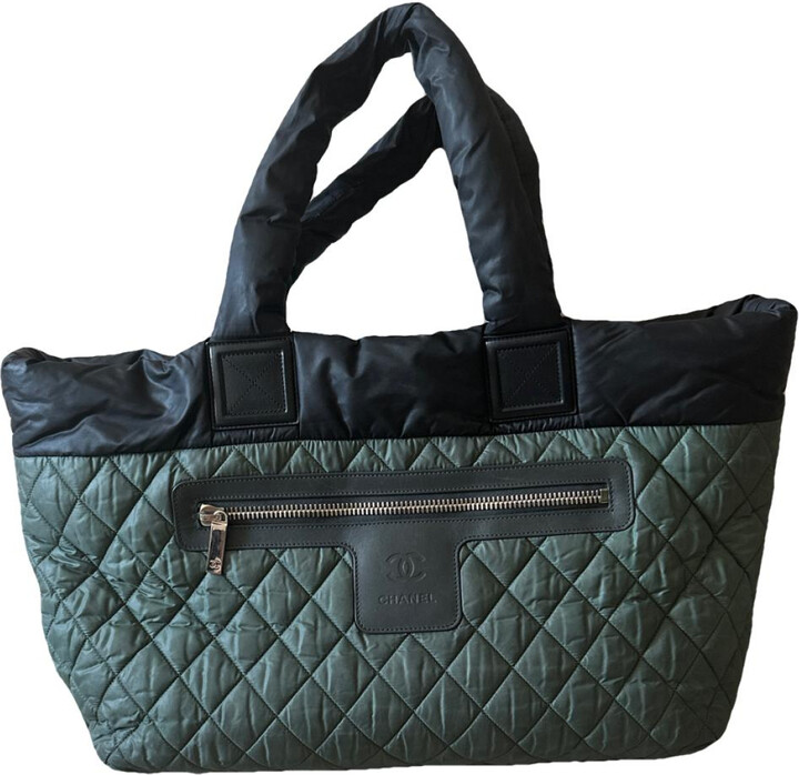 Chanel Women's Green Tote Bags