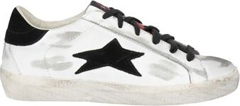 Okinawa Woman Sneakers