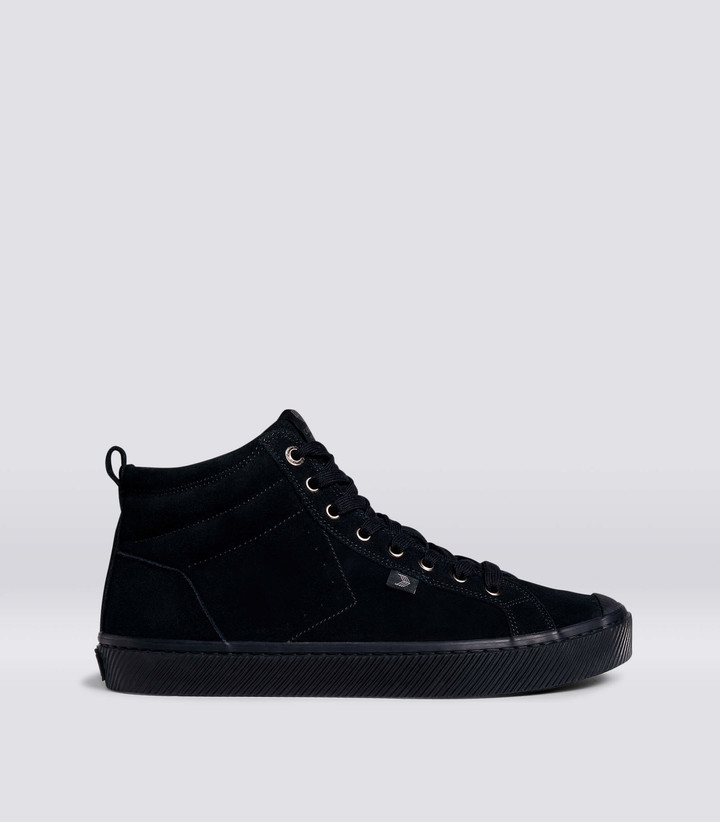 all black high top tennis shoes