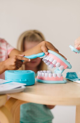 Melissa & Doug Super Smile Dentist Kit Play Set Ages 3+ Yrs New