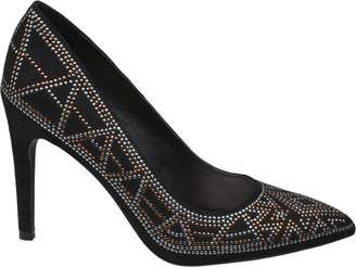 Graceland Studded Heeled Shoe