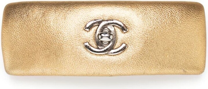 Chanel Pre-owned 2021-2022 CC Turn-Lock Mini Bag - White