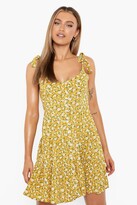 Thumbnail for your product : boohoo Floral Print Shirred Mini Dress